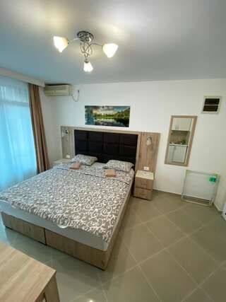 Апартаменты Apartment Sofija Будва Апартаменты-студио с 1 двуспальной кроватью или 2 отдельными кроватями и балконом-1